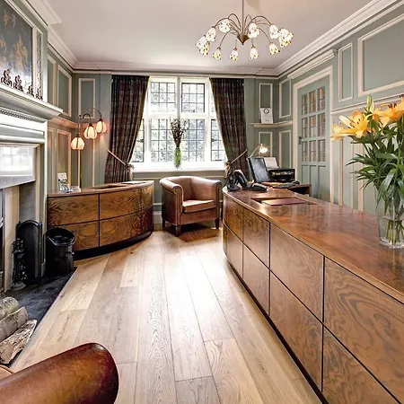 Stone House Hotel
