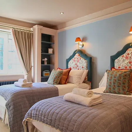 Hotel Stone House