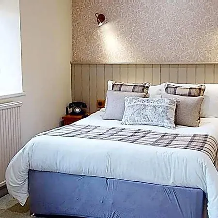 Hotell Stone House
