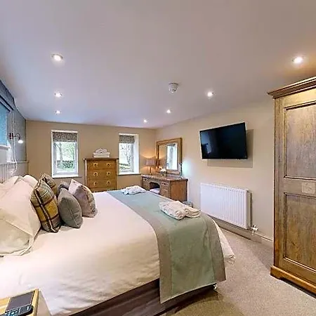 Stone House Hotell