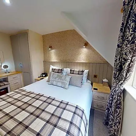 Stone House 4*