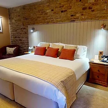 Stone House Hotell