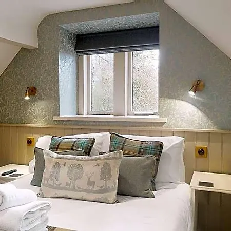 Stone House 4*