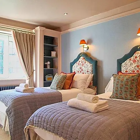 Stone House 4*