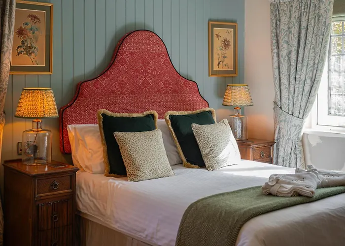 Stone House Hotel 4*