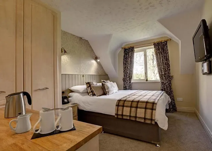 Stone House Hotel 4*