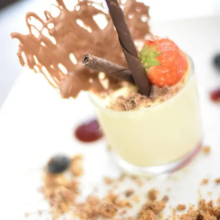 Stone House Отель 4*